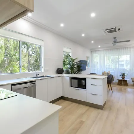 Mandalay Luxury Beachfront Apartments Port Douglas Exterior photo