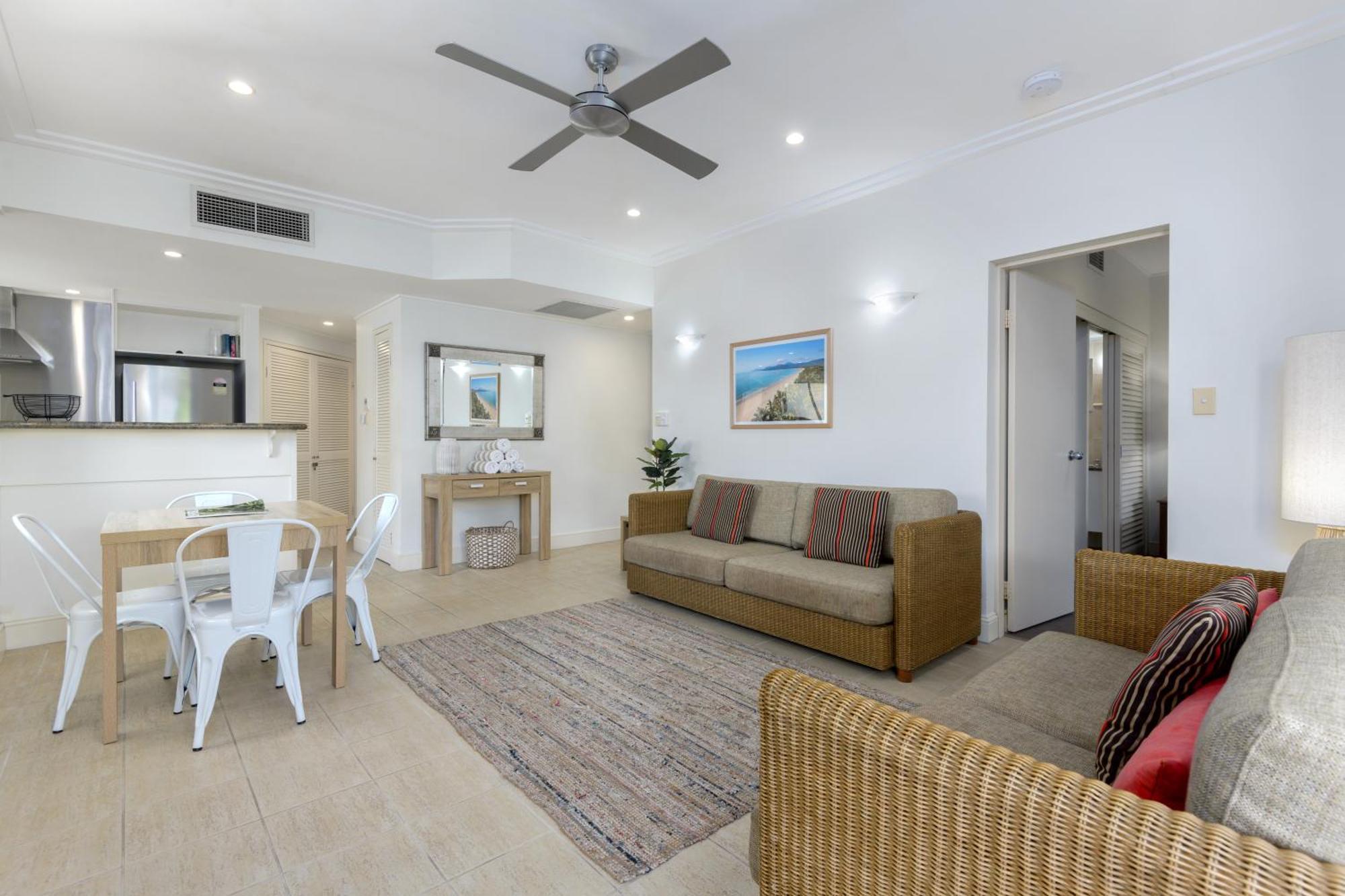 Aparthotel Mandalay Luxury Beachfront Port Douglas