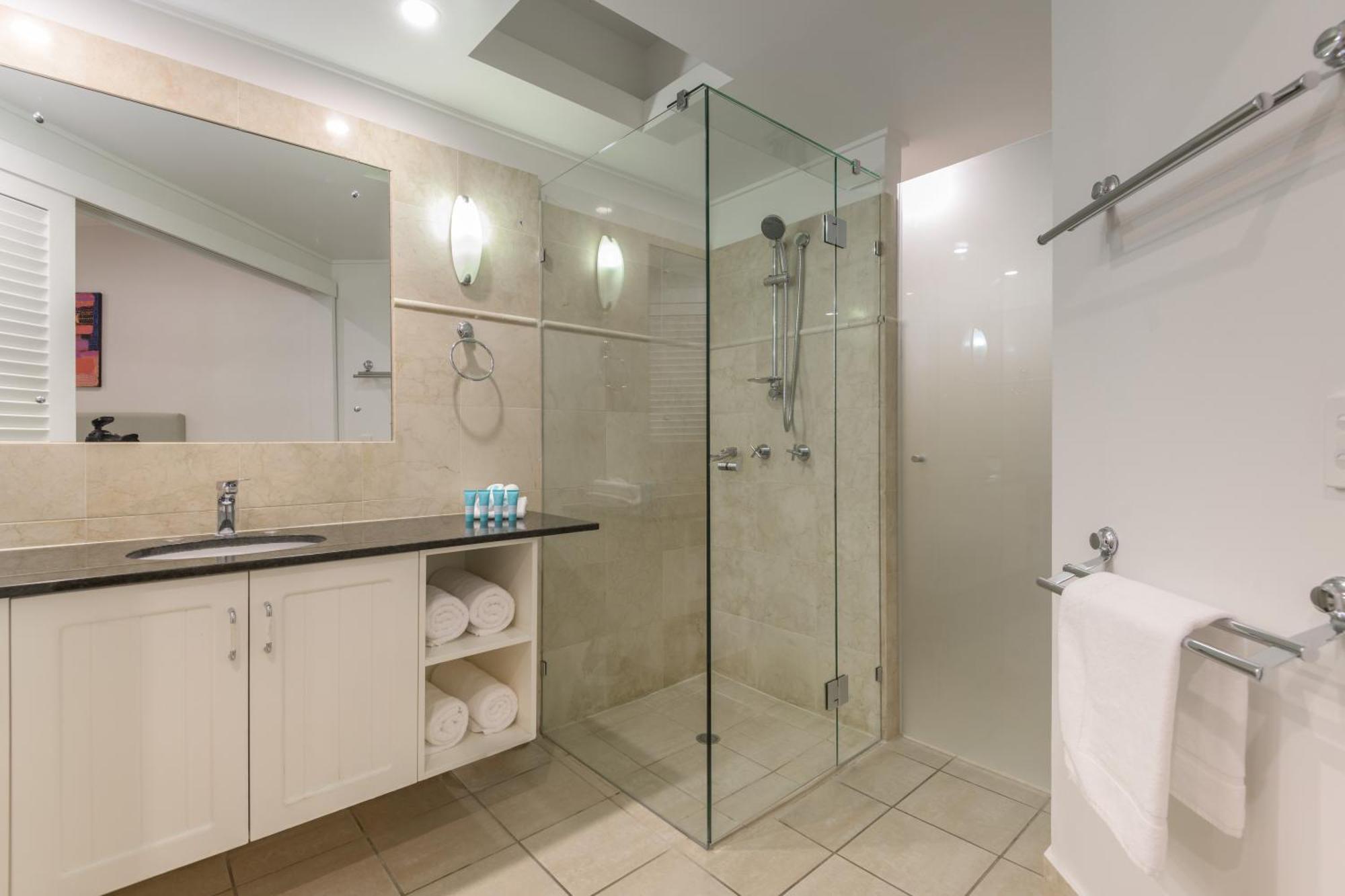 Mandalay Luxury Beachfront Aparthotel Port Douglas