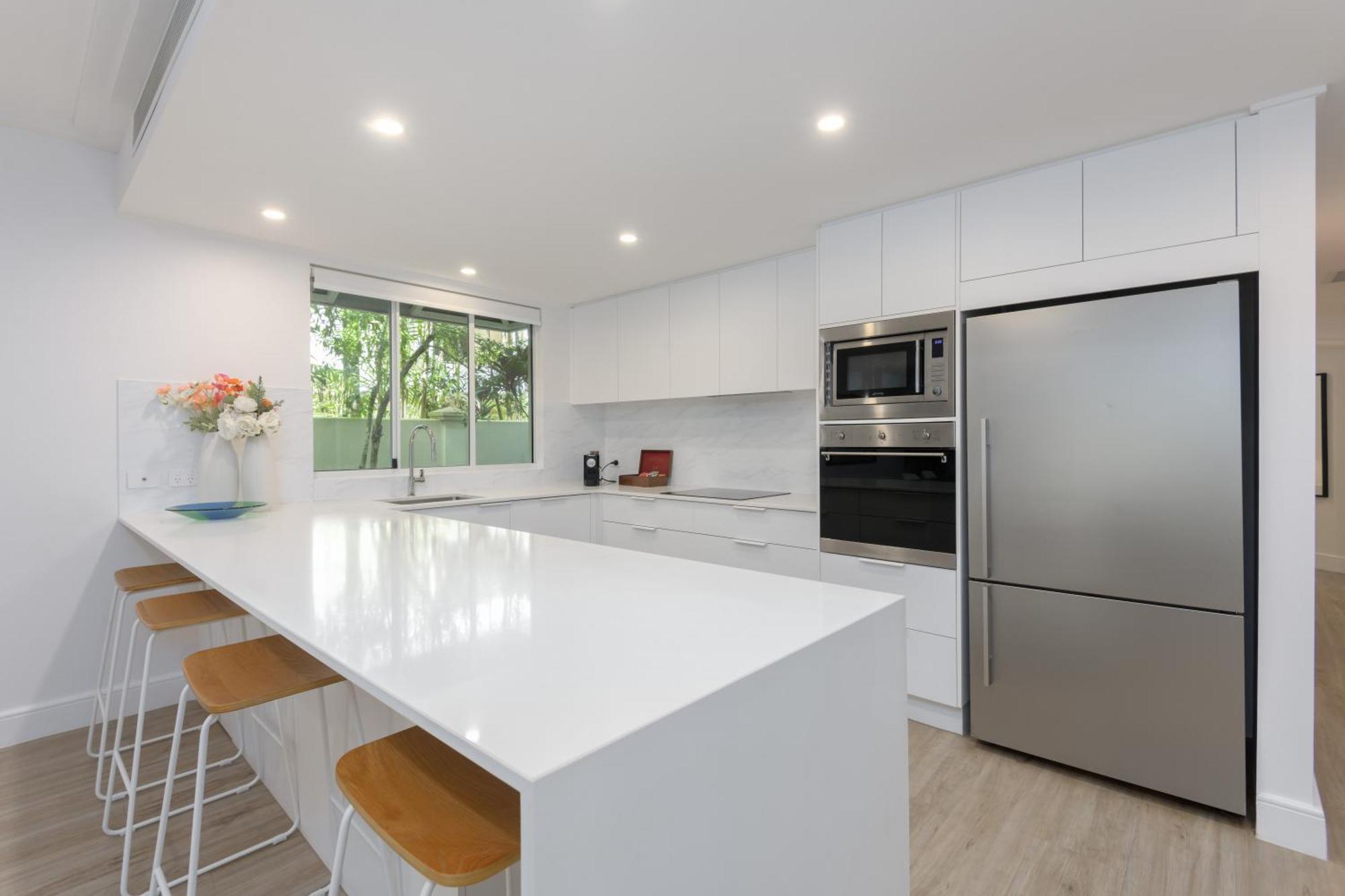 Aparthotel Mandalay Luxury Beachfront Port Douglas